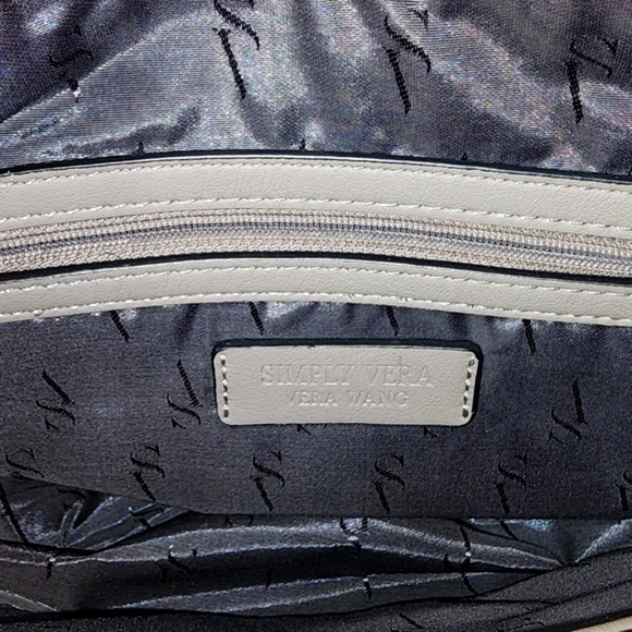 Elegant Simply Vera Gray Shoulder Bag with Croc-Embossed Design - Picture 6 of 12